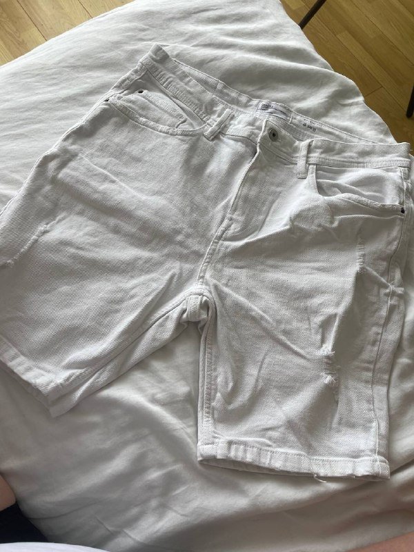 Шорты мужские Bershka белые