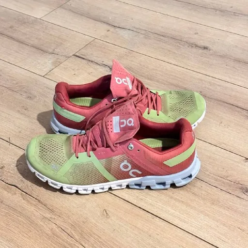 Кроссовки On Cloud, Golden Goose, босоножки, FENDI