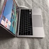 MacBook Air 13 M2 512 GB 1
