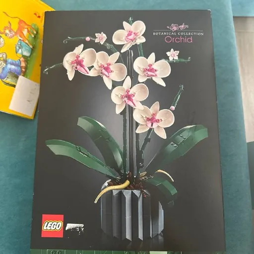 LEGO Orchid