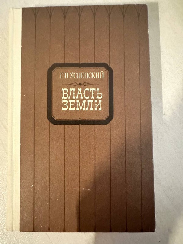 Книги разные художественные и детские 3