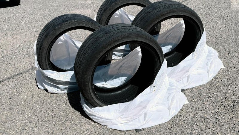 Покрышки Goodyear Grand Touring 235/40R19 2