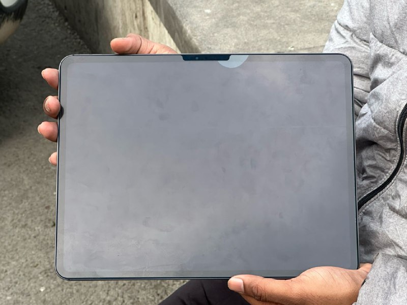 Ipad 14 pro 13 inch, Magic keyboard, 256 gb 3