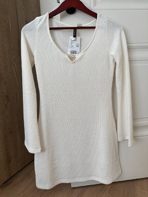 Боди TOMMY JEANS, Футболка TOMMY HILFIGER, Блуза RIVER ISLAND, Платье H&M, Плетенная сумка 7