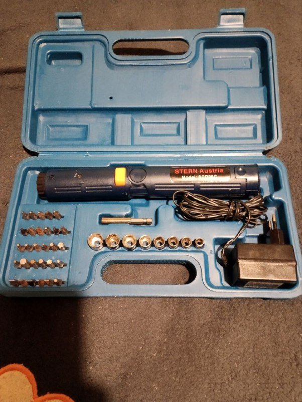 Шуруповёрт аккумуляторная отвертка Stern Austria SCD36C 3