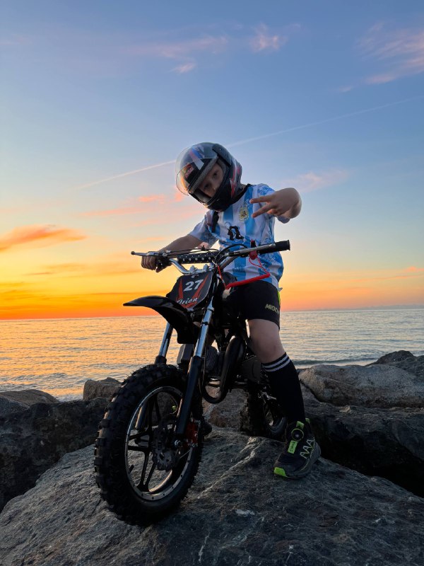 Бензиновый маленький питбайк для детей 6-12 лет 3