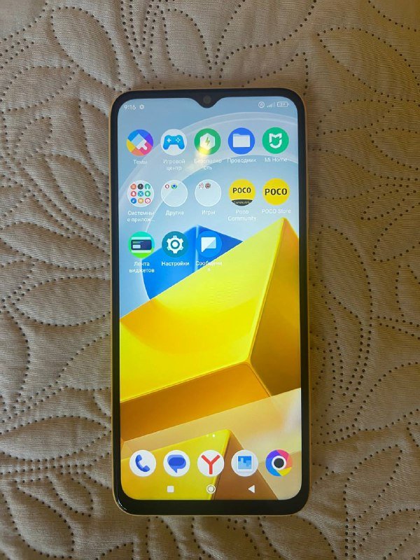 Телефон Poco M5, наушники 4