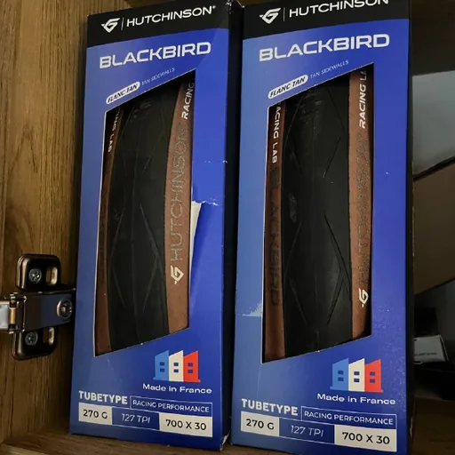 Hutchinson Blackbird Racing Lab велосипедные шины