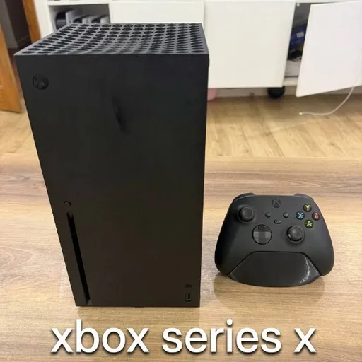 PlayStation 5, Xbox Series X, джойстики, игры