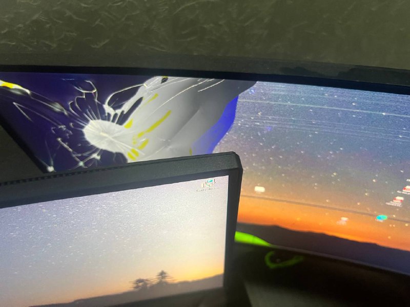 Компьютер, монитор LG, клавиатура RAZER, мышь, микрофон, видеокарта 3