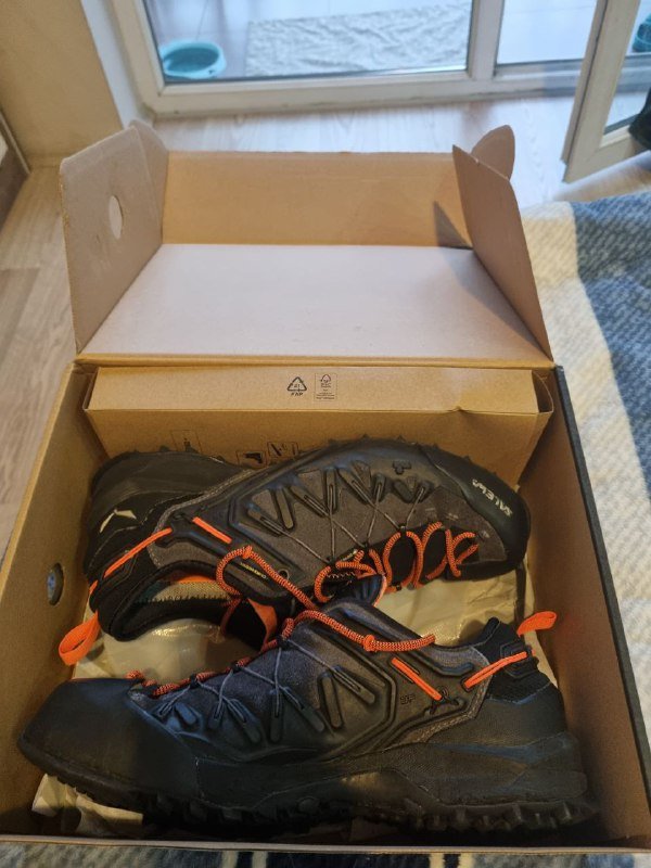 Наколенник, мужские ботинки Salewa Wildfire Edge Mid GTX, дождевик 3