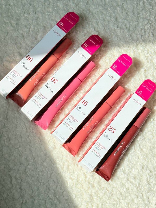 Clarins Lip Perfector оттенок 16 нейтральный нюд 3