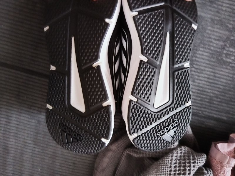 Обувь Adidas оригинал новые 1