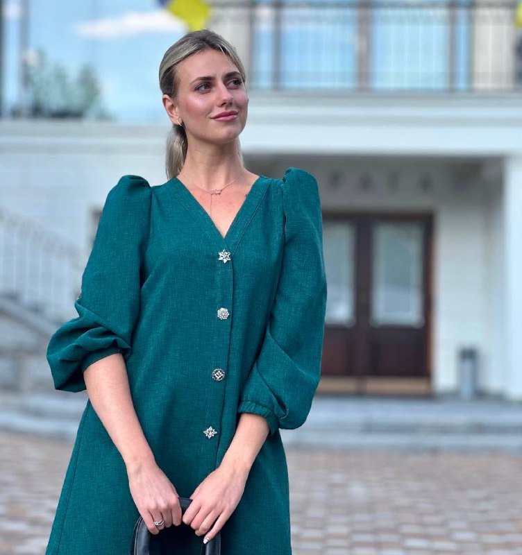 Платье RESERVED, лонгслив H&M, топ, шорты zolla, зеленый топ 2