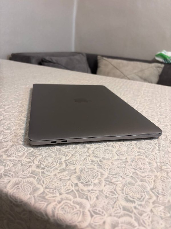 MacBook Pro 2020, 8/500GB, good condition 4