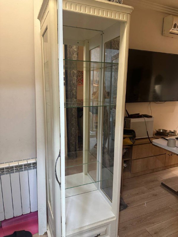 Стеллаж стеклянный 6