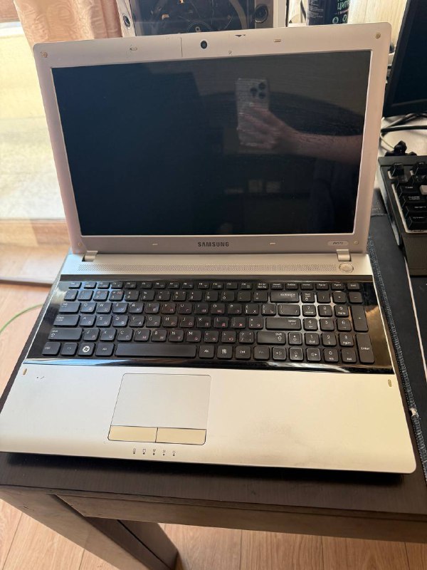 Ноутбук Samsung RV515