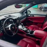 Porsche Cayenne GTS 8