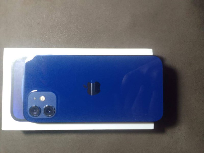 iPhone 12 64 GB for sale 3