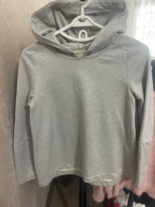 Худи H&M, Куртка утепленная, Лонг, Кеды Convers, Ботинки PRADA, Джинсы SLIM