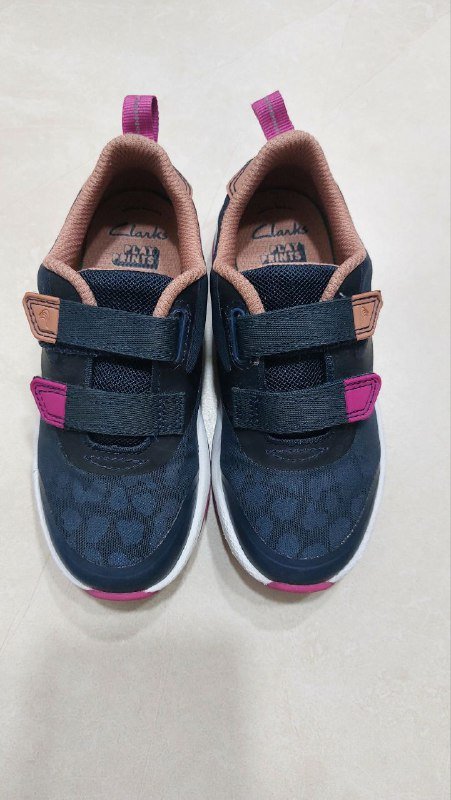 Детские кроссовки размер 27 4