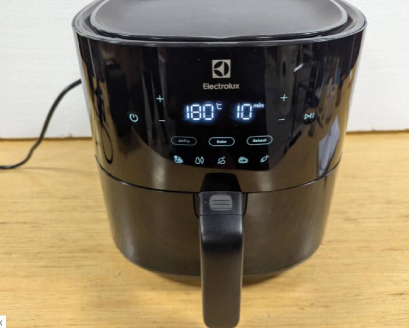 Аэрогриль Electrolux 3
