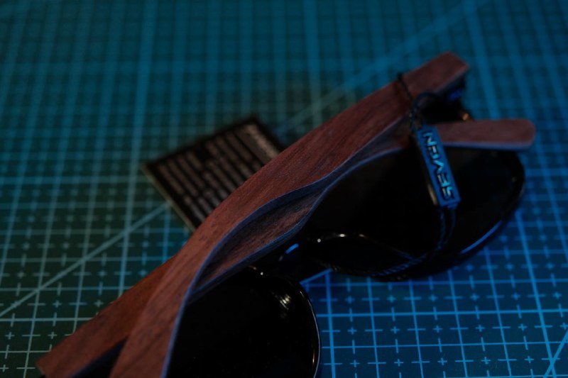 Очки с деревянными дужками поляризационные новые 3