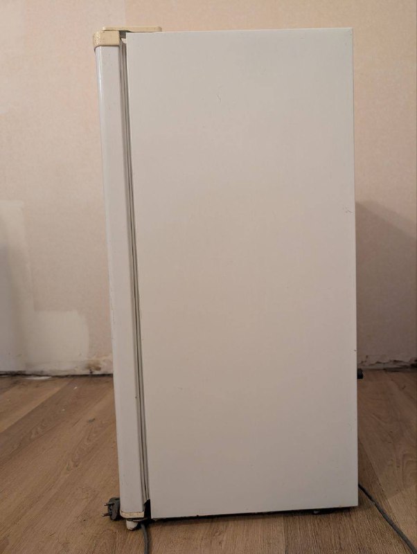 Холодильник ILITEK FRIDGE IL-97 W компактный тихий