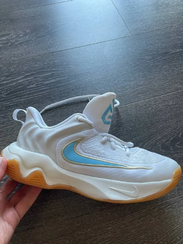 Кроссовки Nike 1