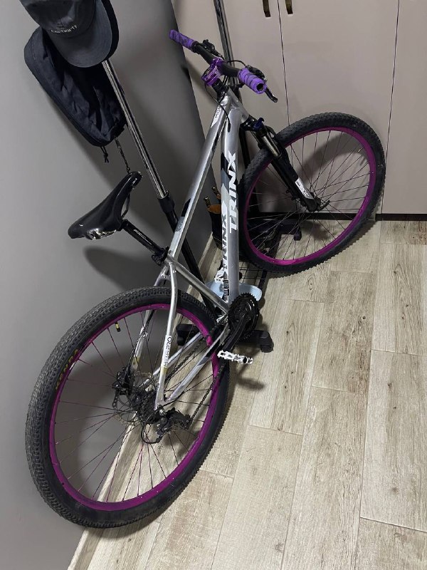 Велосипед с колесами 28"