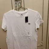 Levi’s, Tommy, Adidas вещи 5