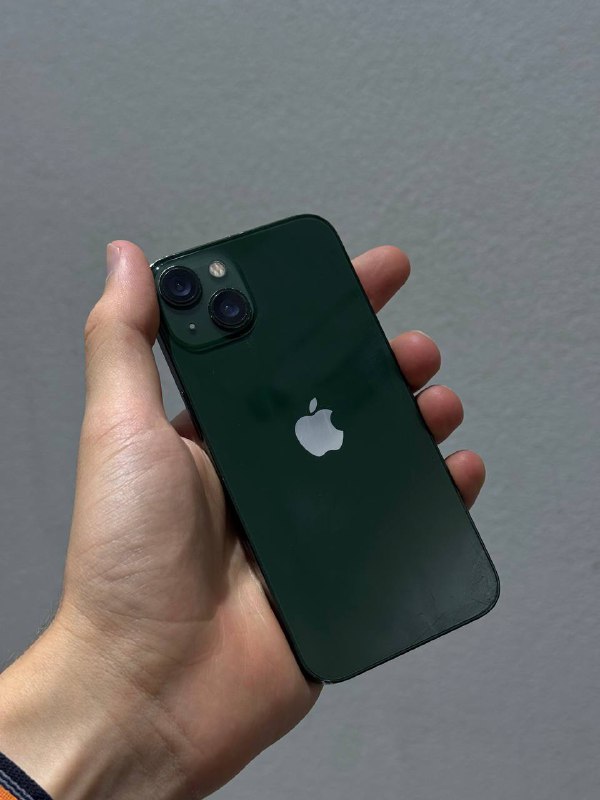 iPhone 13 128GB Green 2