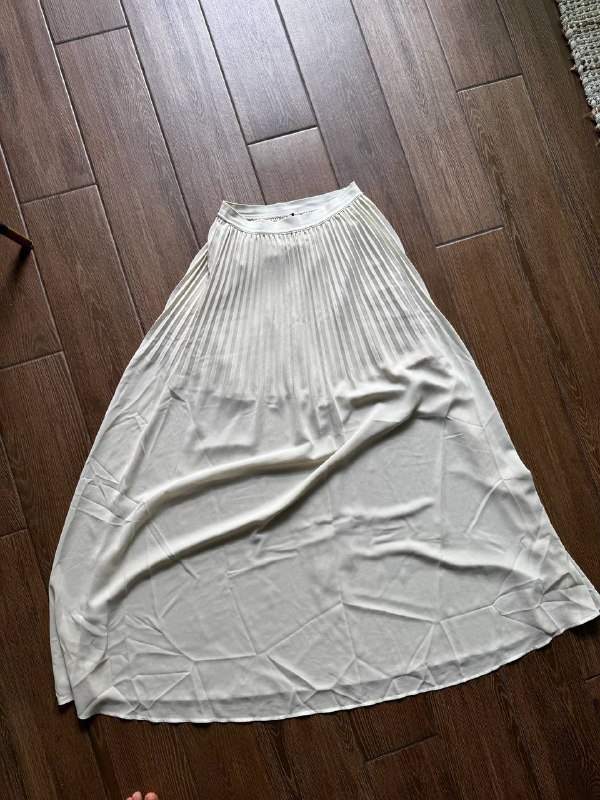 Платье мини черное, Платье белое Zara, Юбка Sisley 6