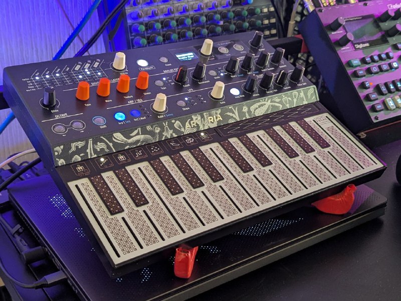 Arturia MicroFreak, Behringer Model D, Boss Metal Zone, Soundcraft 2