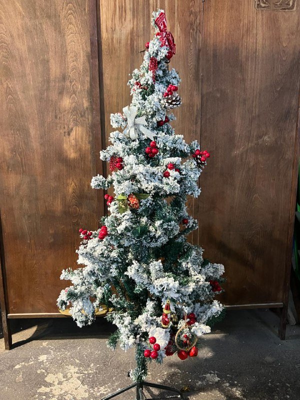 Ёлки, стеклянные бутыли, пластиковая ёмкость, комплект для ванной 2