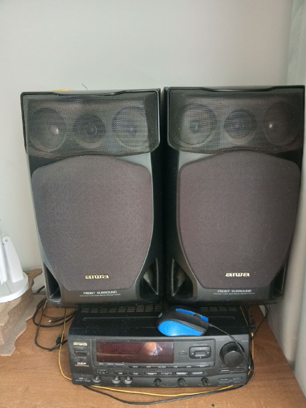 мощные колонки с усилителем от музыкального центра AIWA 1994 1