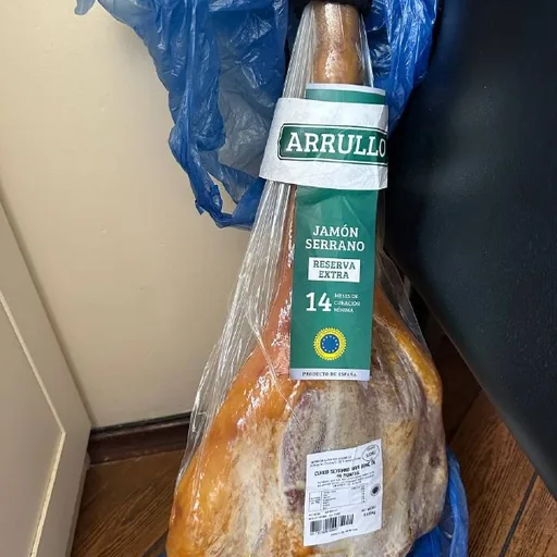 Хамон Serrano Reserva Extra