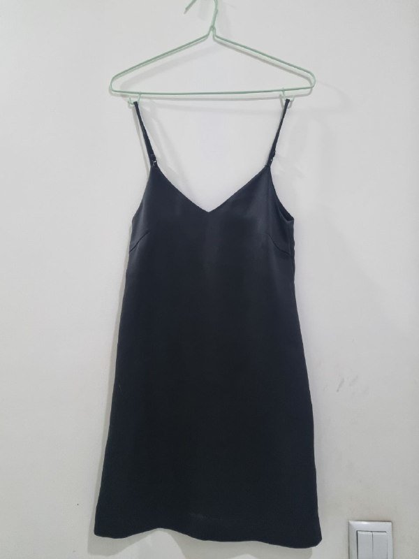 Черное платье Monki размер XXS