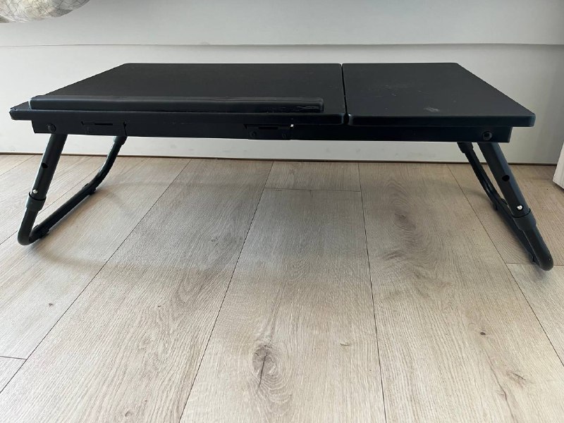 Складной столик для ноутбука 2