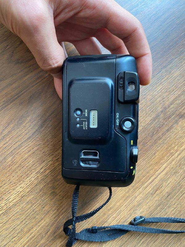 Пленочный фотоаппарат Pentax IQZoom 110 3