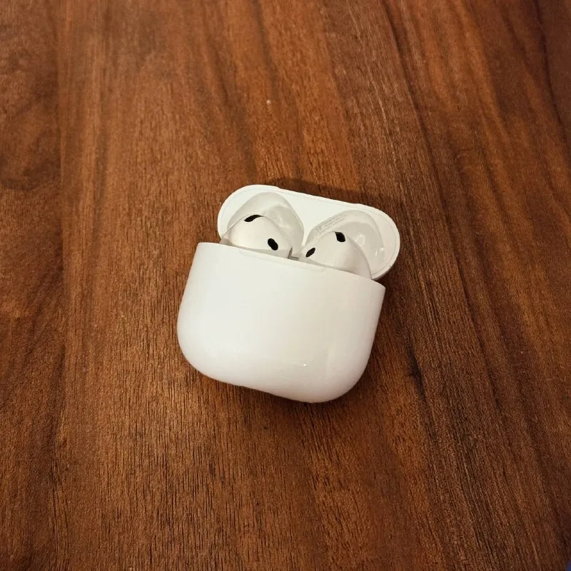 Беспроводные наушники Apple AirPods 4 1
