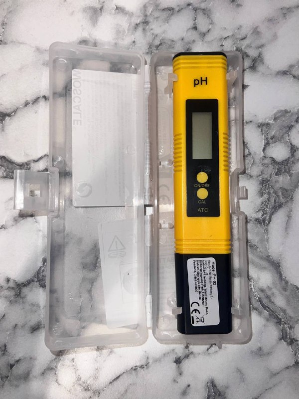 Компьютерная мышка, микрофон, pH метр, адаптер, светильник, кольцевая лампа, штатив, зарядные устройства, провода 3