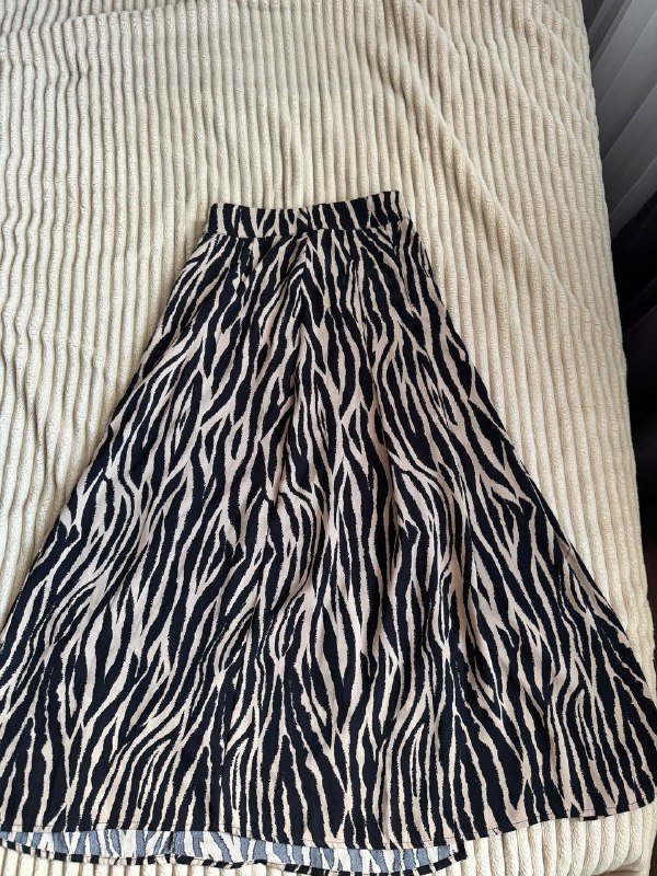 Винтажная сумка, сумка Mango, детские джинсы Zara, сарафан Stradivarius, платье Stradivarius, шорты Stradivarius, джинсы Mango, юбка Zara, юбка American Apparel 8