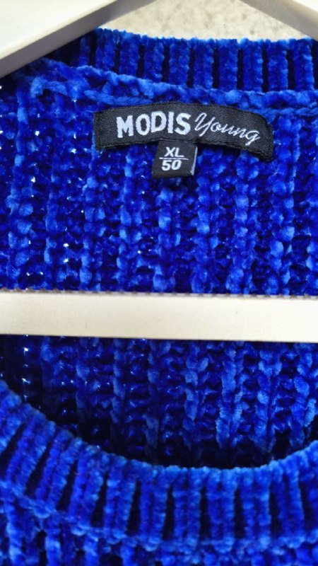 Свитер велюровый Modis размер XL укороченный 2