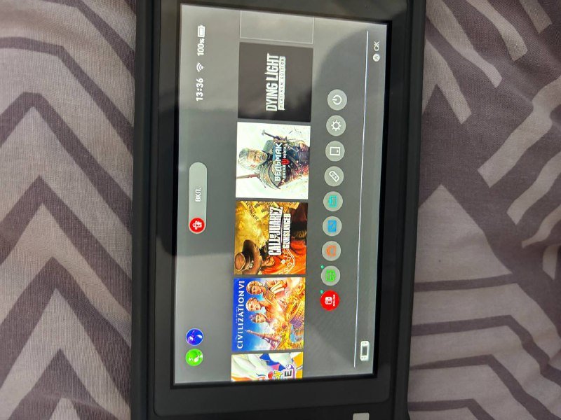 Nintendo Switch Lite, защитный чехол, зарядка, карта памяти 3