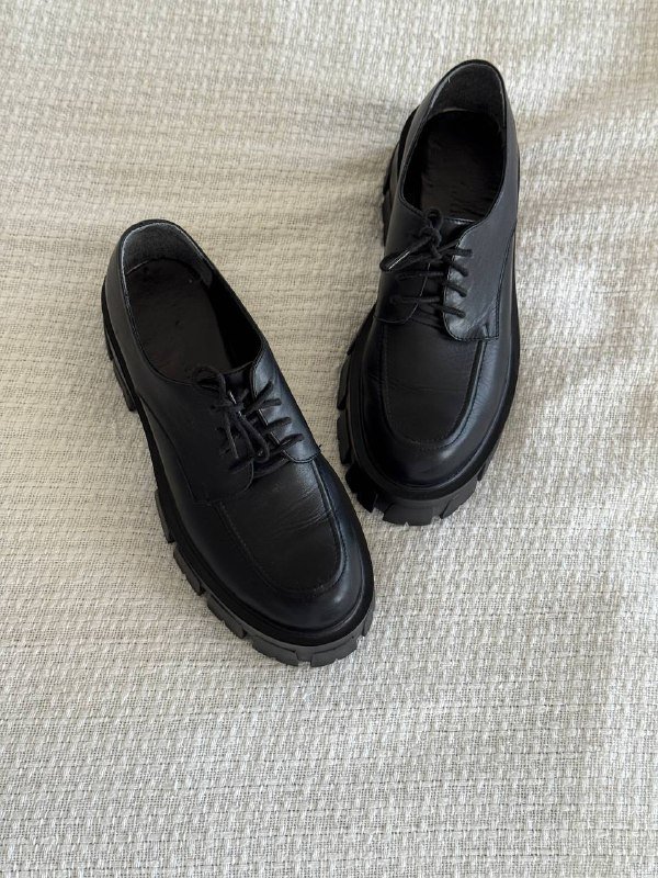 Ботинки из натуральной кожи 37 размер