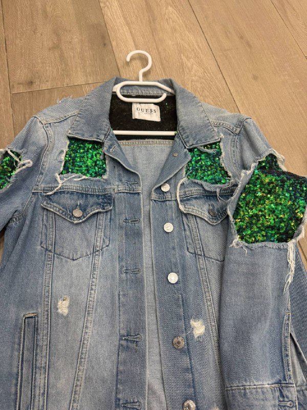 Куртка Гэсс, Ботинки бежевые со стразами, Черные кожаные ботинки