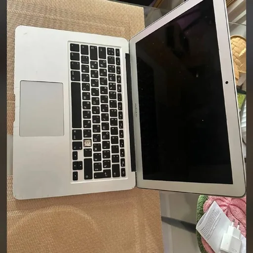 MacBook Air 2017, iPad mini