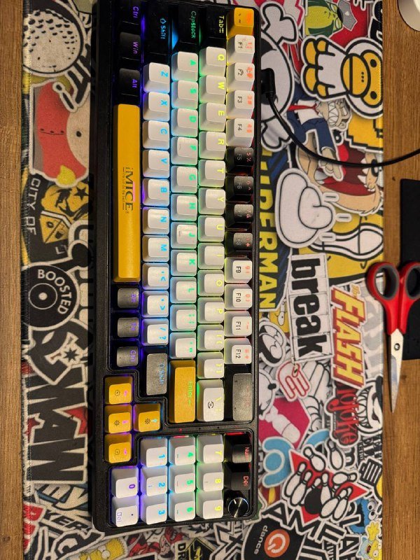 Монитор Xiaomi G27I, клавиатура GK-100, колонка с микрофоном, интернет-модем, весы Xiaomi 2