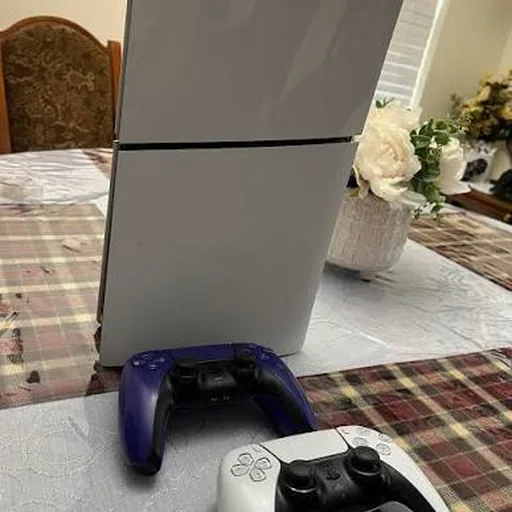 PS5 Slim с двумя джойстиками